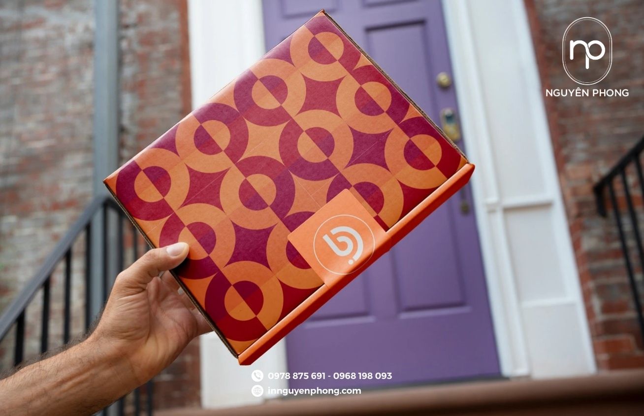 Mẫu thiết kế logo tạp hóa trên hộp carton